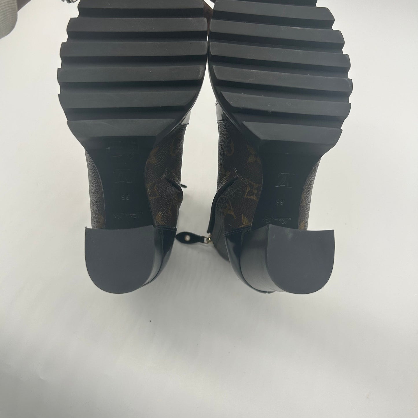 Louis Vuitton Star Trail Boots