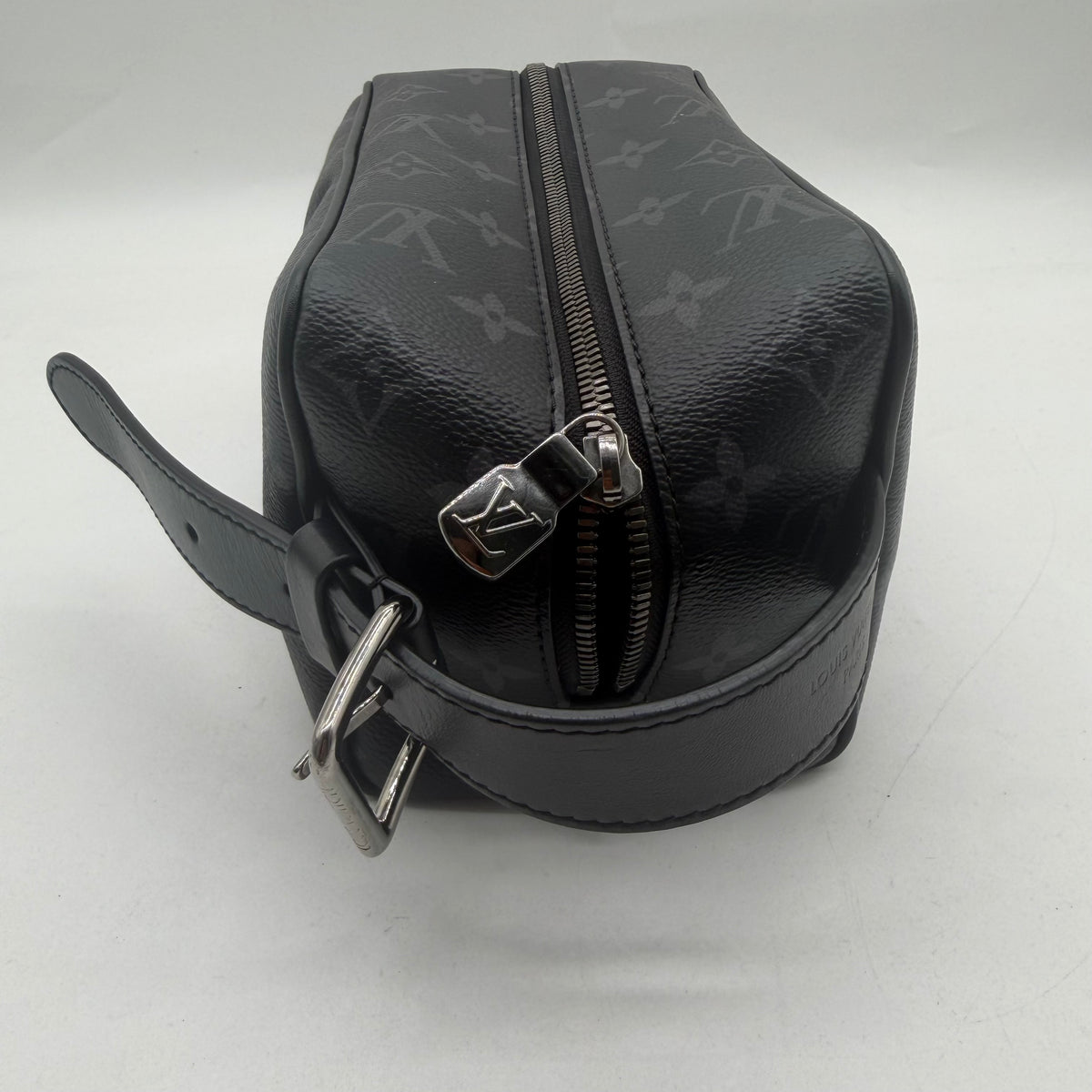Louis Vuitton Monogram Eclipse toiletry Bag￼