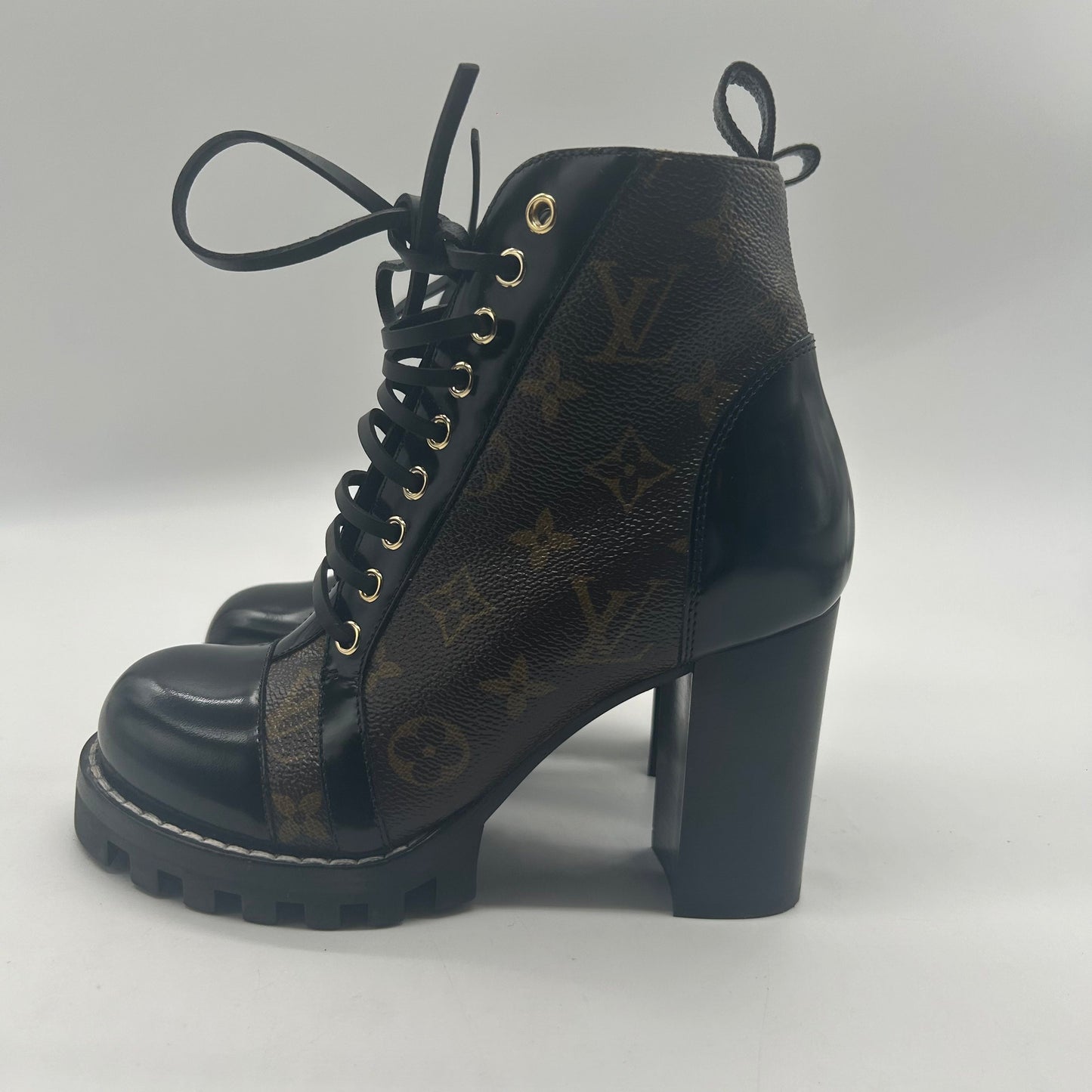 Louis Vuitton Star Trail Boots