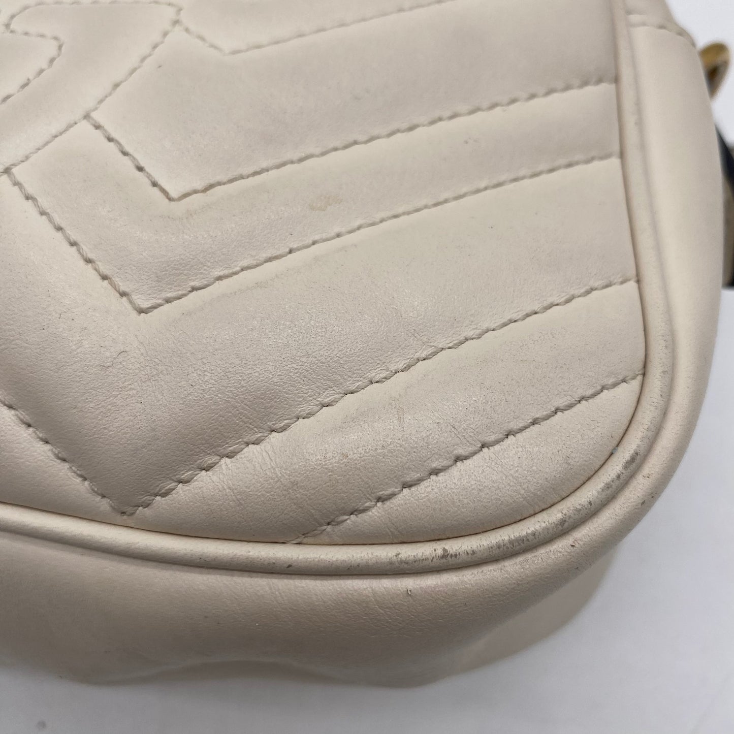 Gucci Creme Leather Shoulder Bag