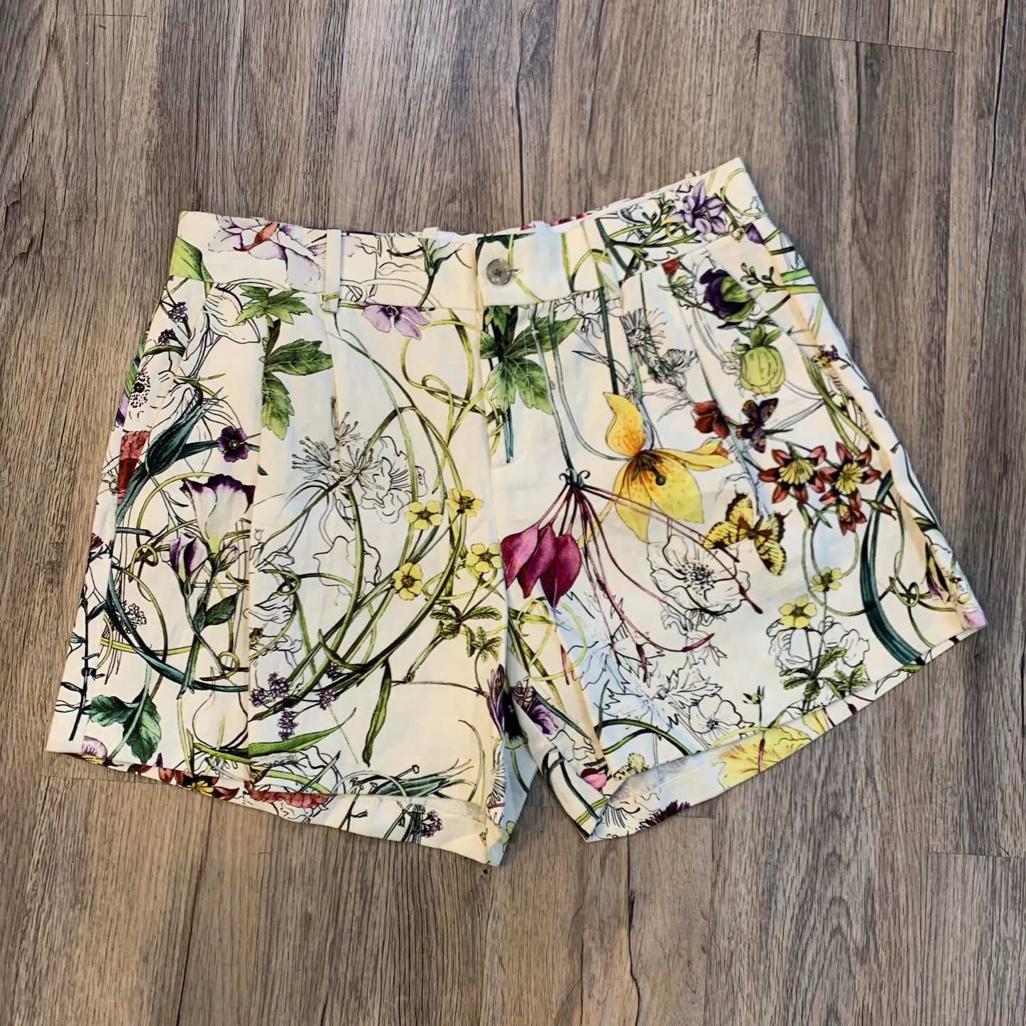 Gucci Floral Linen Shorts